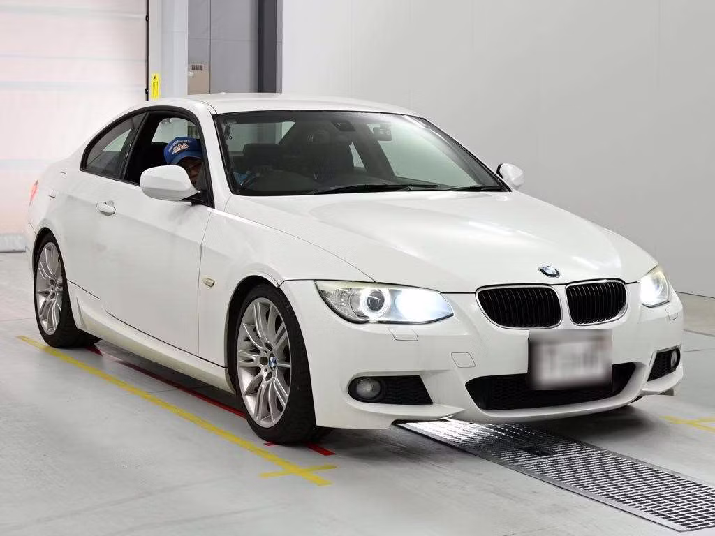 BMW 3-SERIES