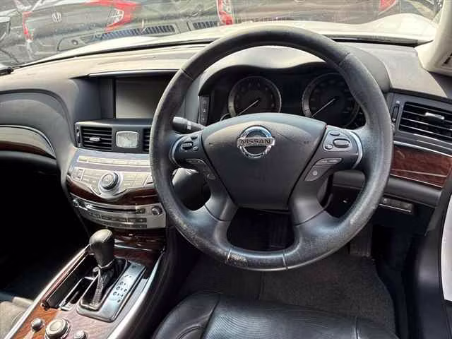 NISSAN FUGA
