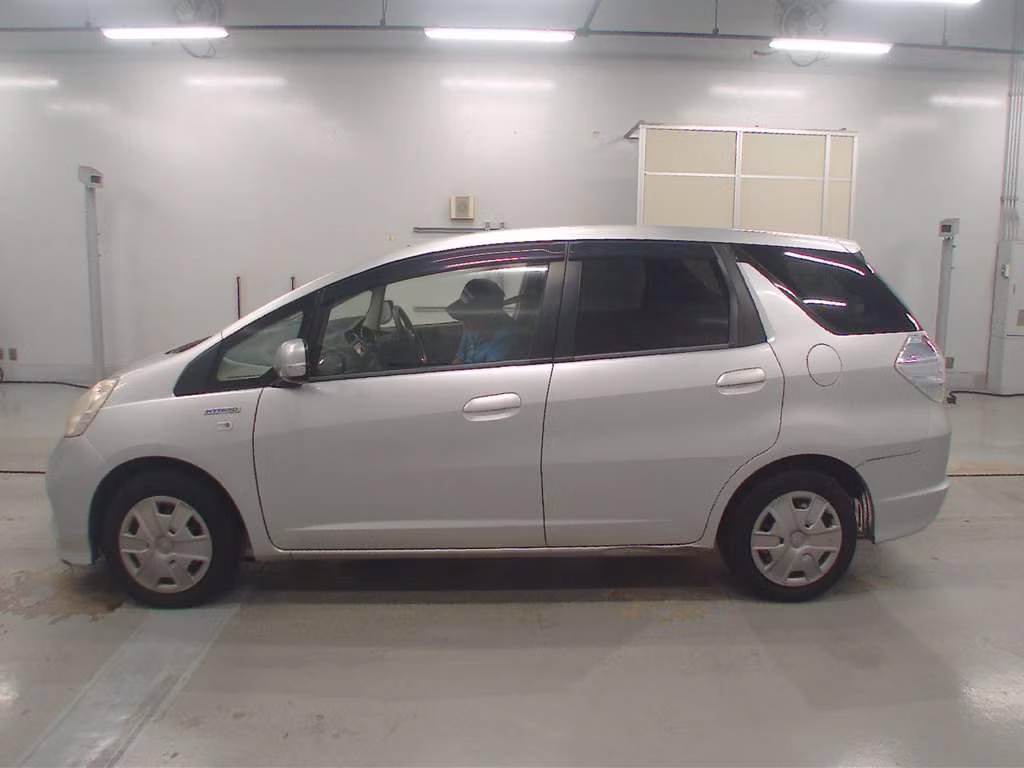 HONDA FIT SHUTTLE