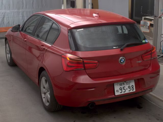 BMW 1-SERIES