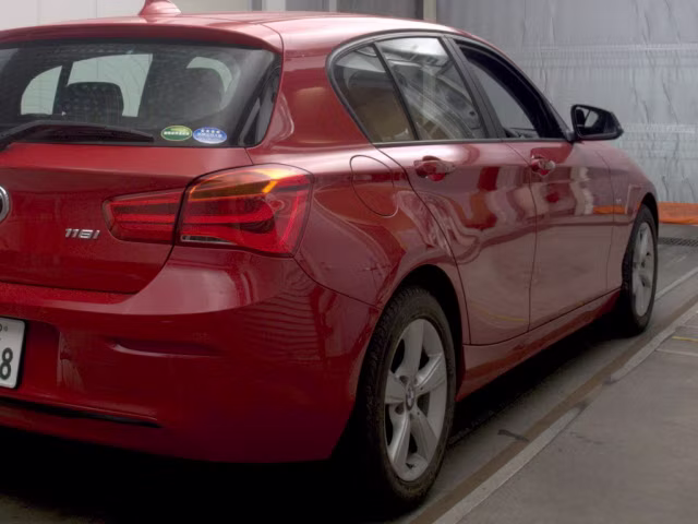BMW 1-SERIES