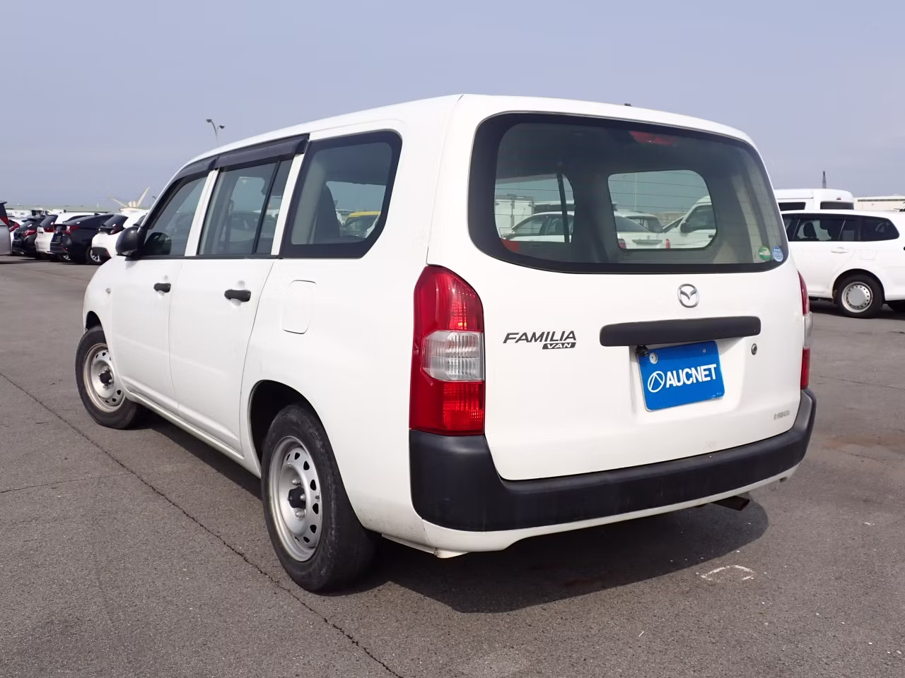 MAZDA FAMILIA