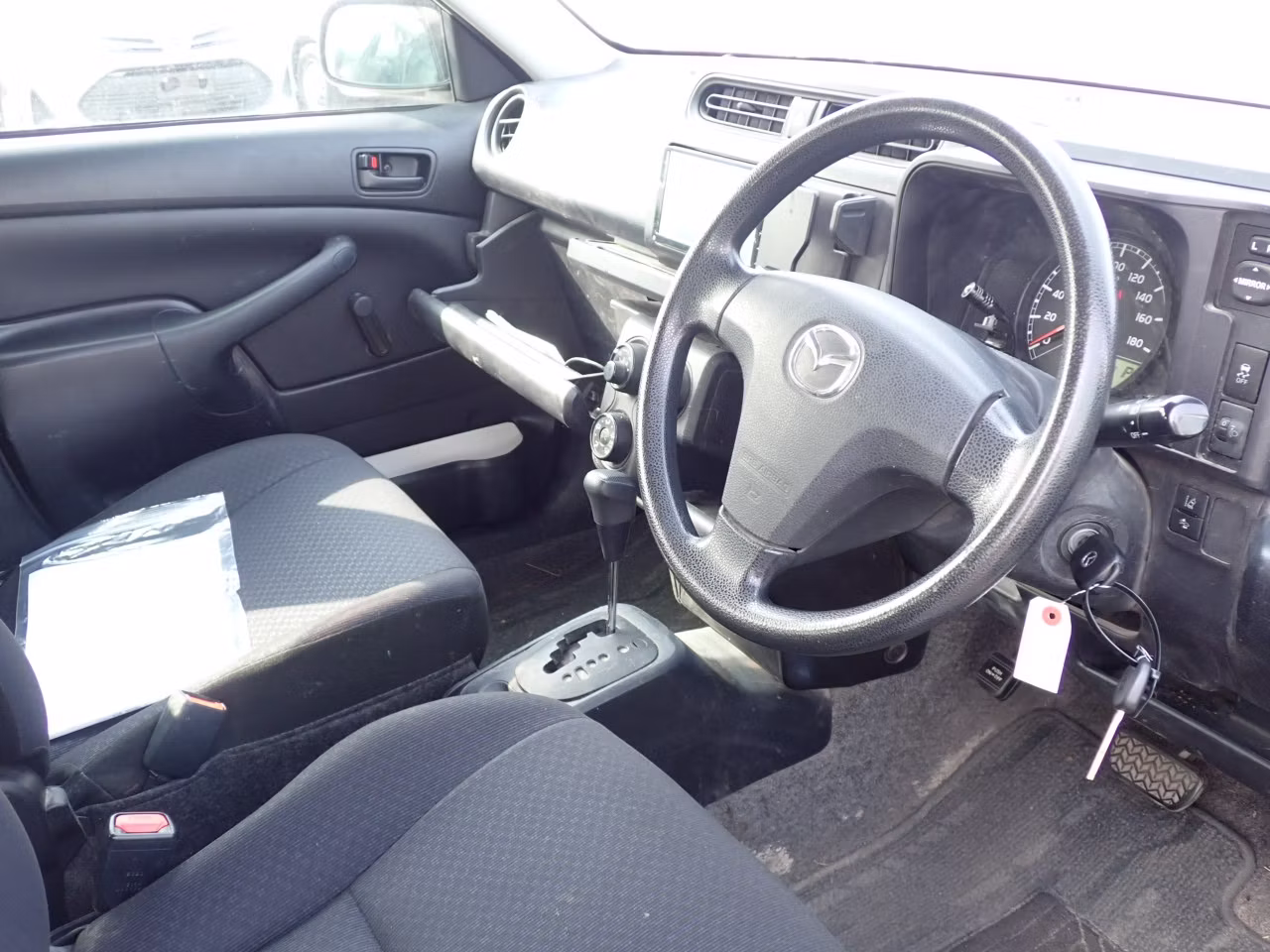 MAZDA FAMILIA