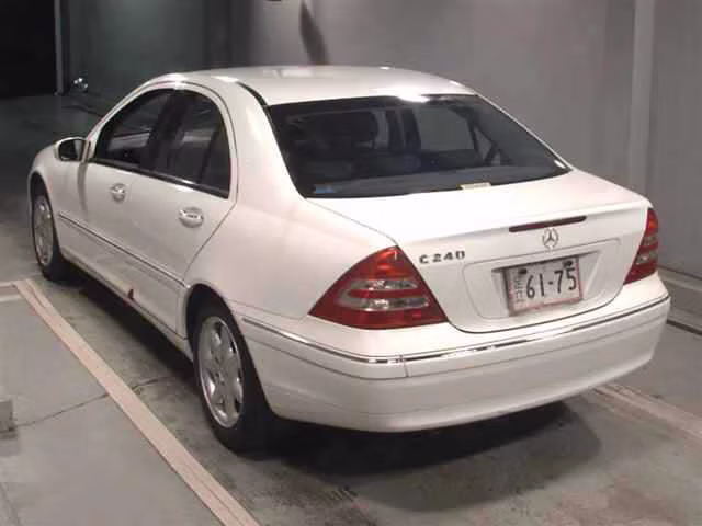 MERCEDES-BENZ C-CLASS