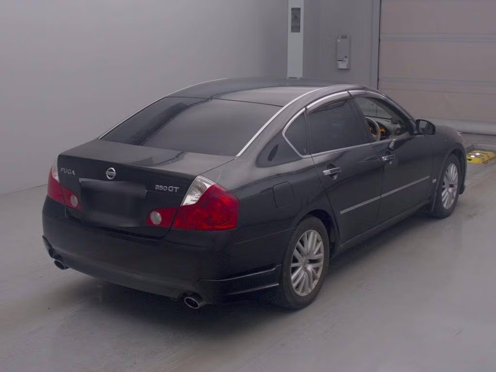 NISSAN FUGA