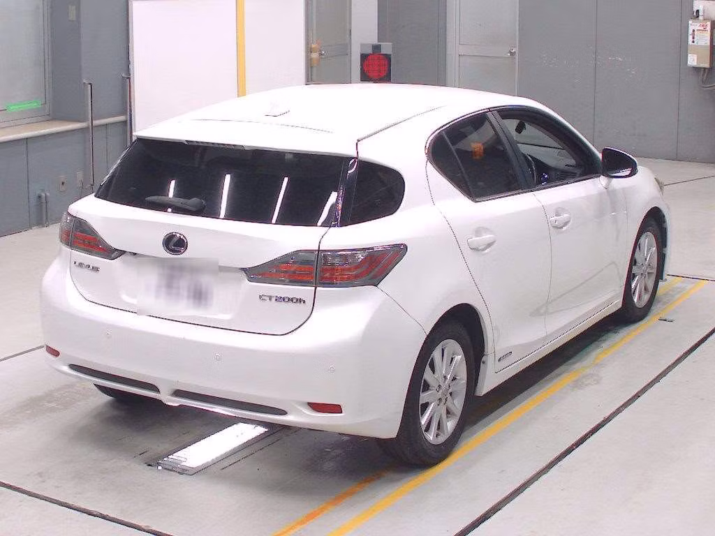 LEXUS CT200H