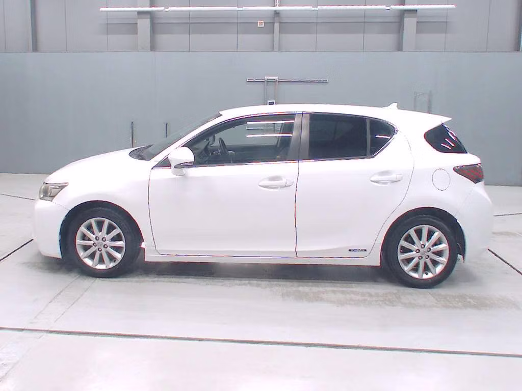 LEXUS CT200H