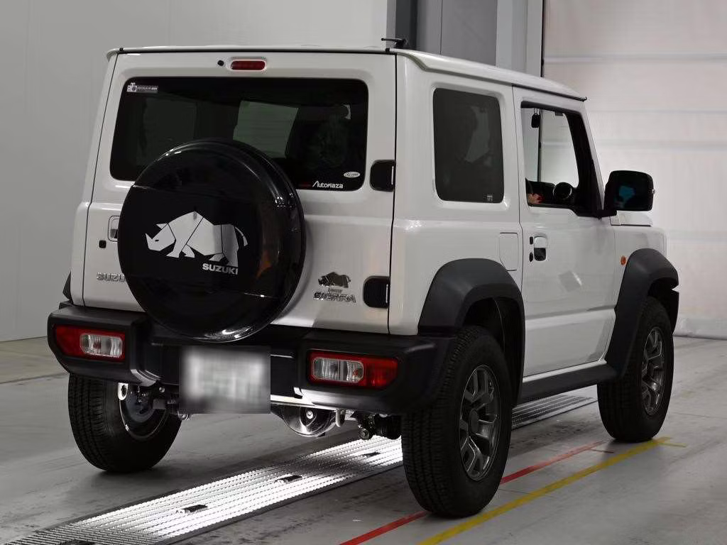SUZUKI JIMNY SIERRA