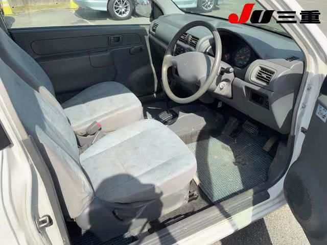 MITSUBISHI MINICA