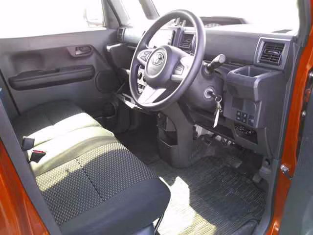 TOYOTA PIXIS MEGA