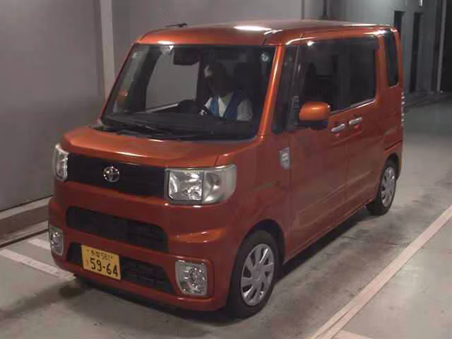 TOYOTA PIXIS MEGA