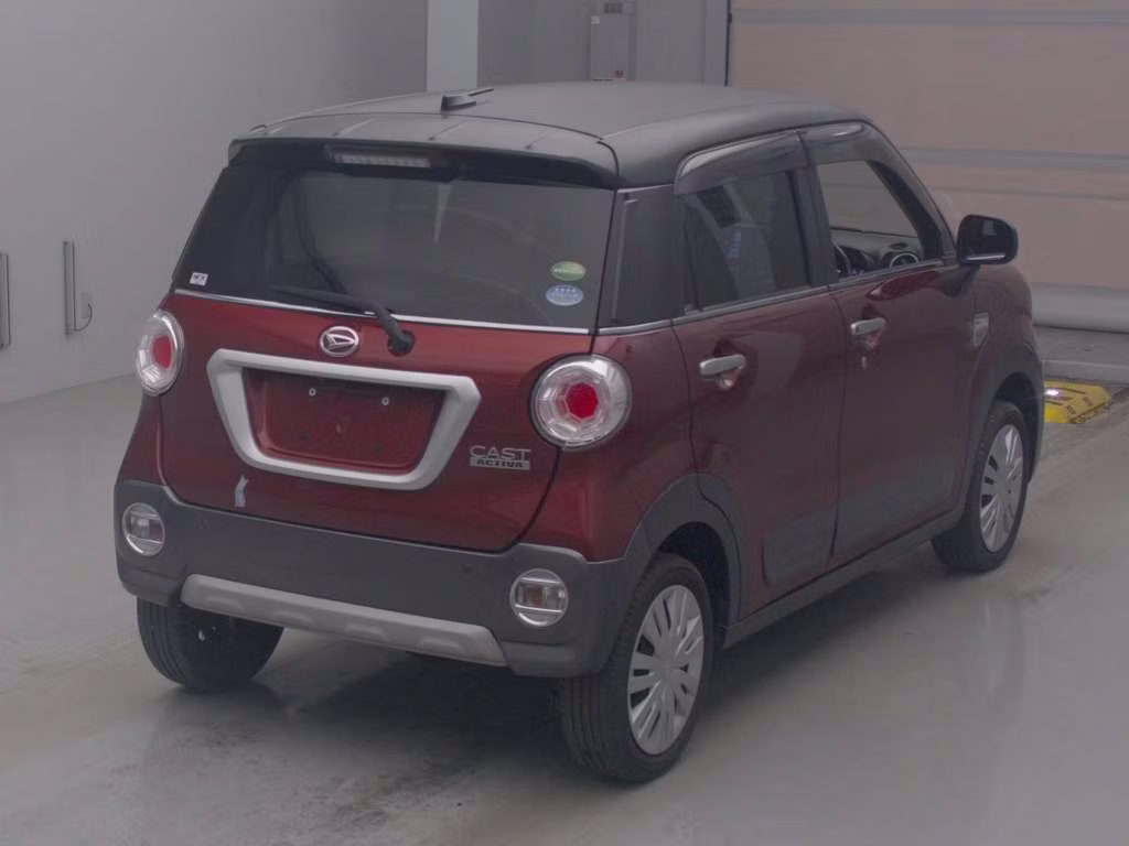 DAIHATSU CAST
