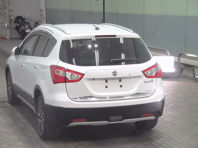 SUZUKI SX4