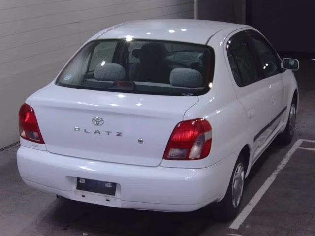 TOYOTA PLATZ