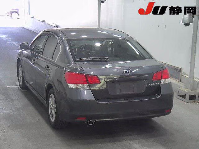 SUBARU LEGACY B4