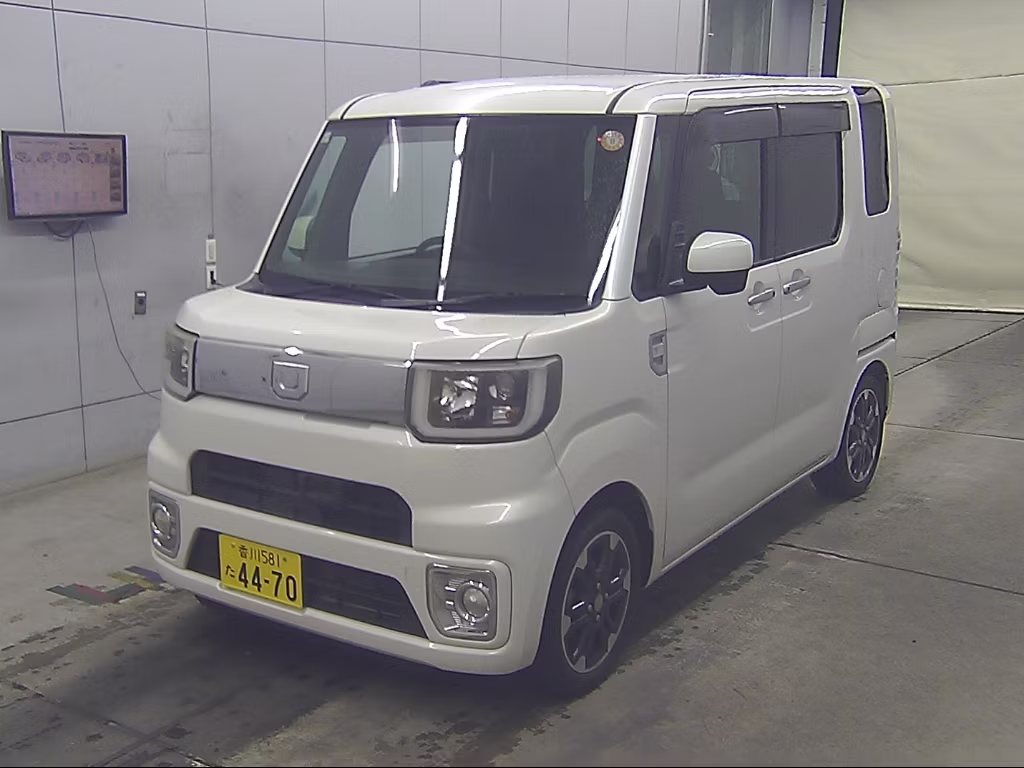 DAIHATSU WAKE