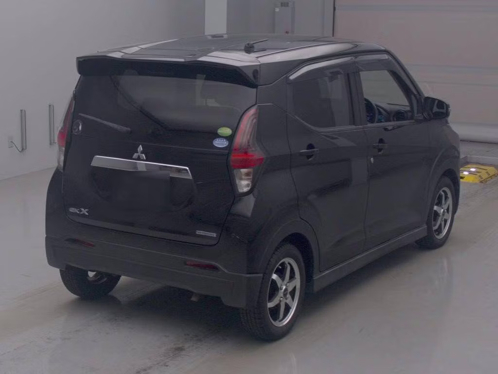 MITSUBISHI EK X