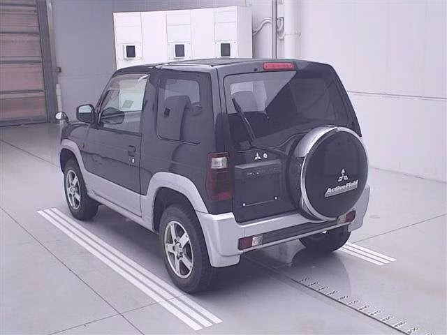 MITSUBISHI PAJERO MINI