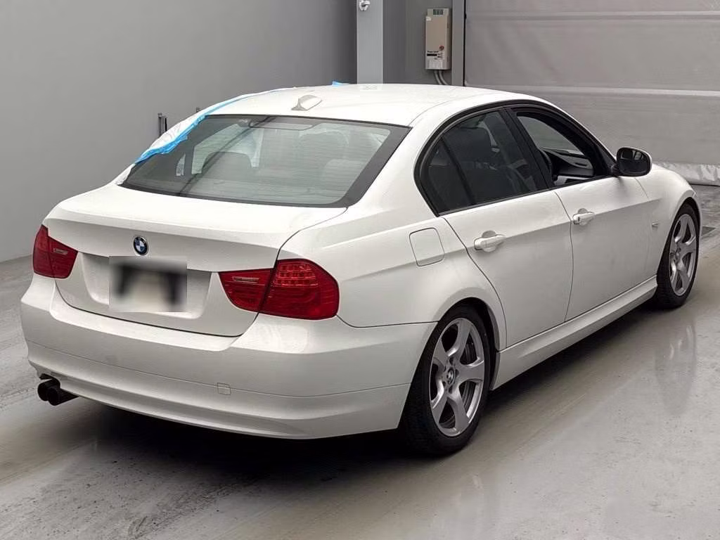 BMW 3-SERIES