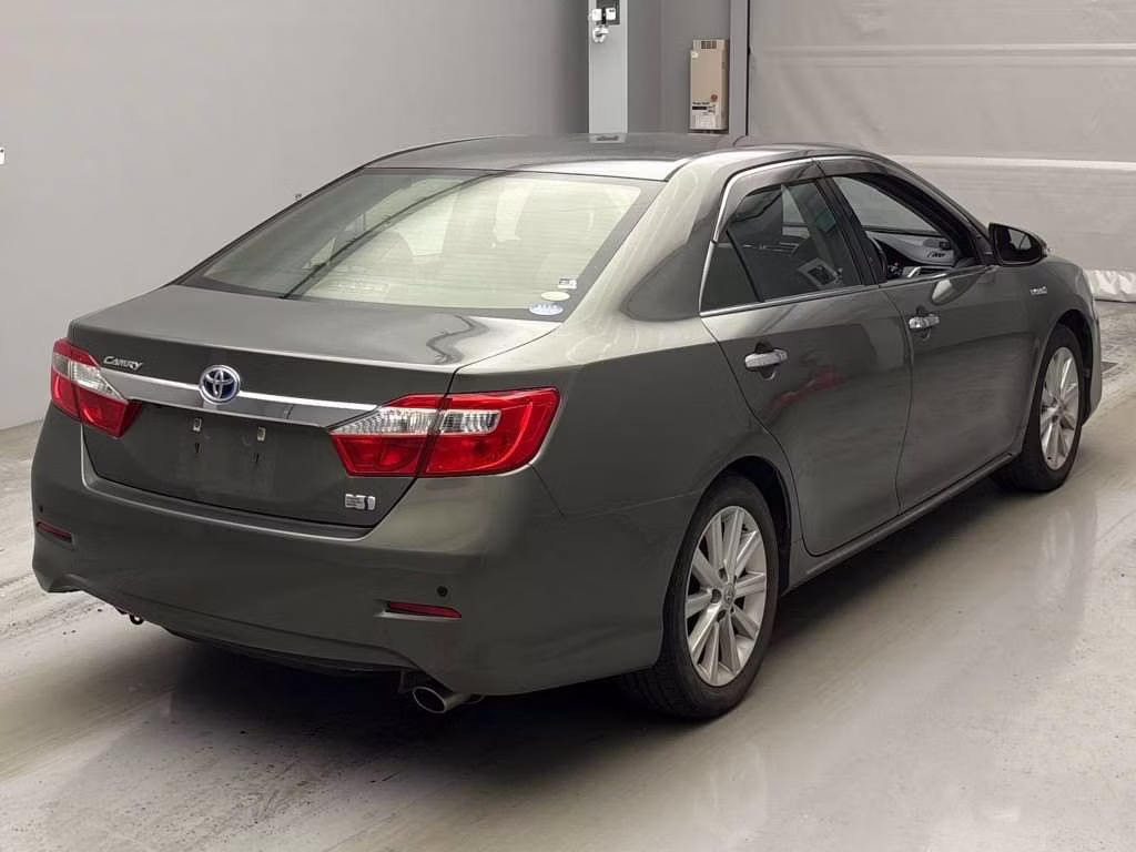 TOYOTA CAMRY