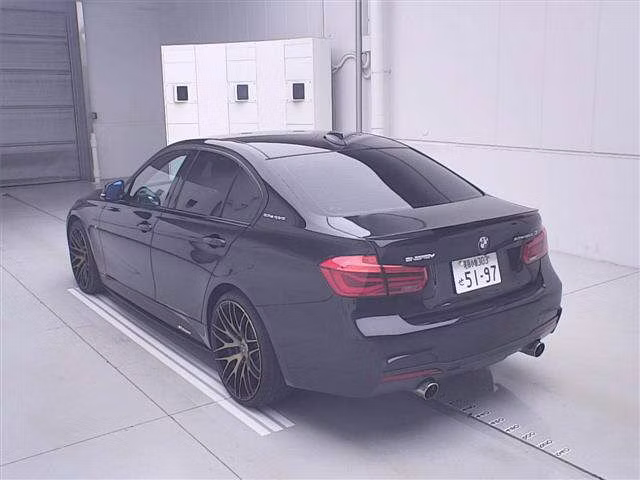 BMW 3-SERIES