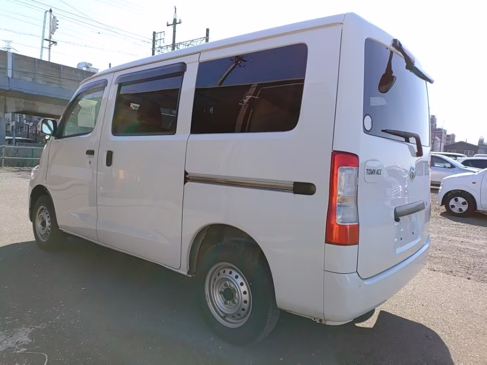 TOYOTA TOWN ACE