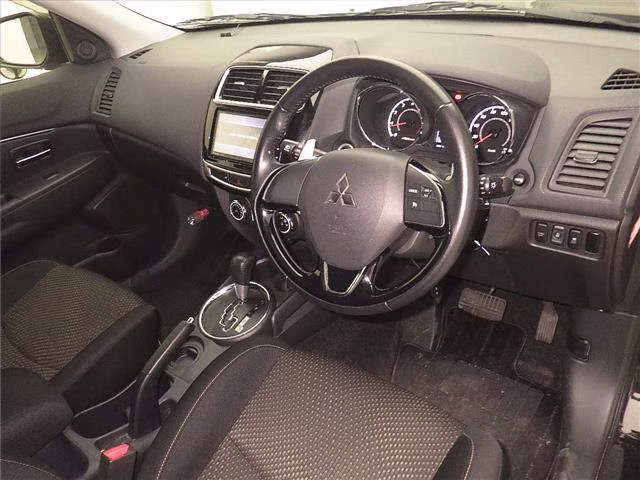 MITSUBISHI RVR