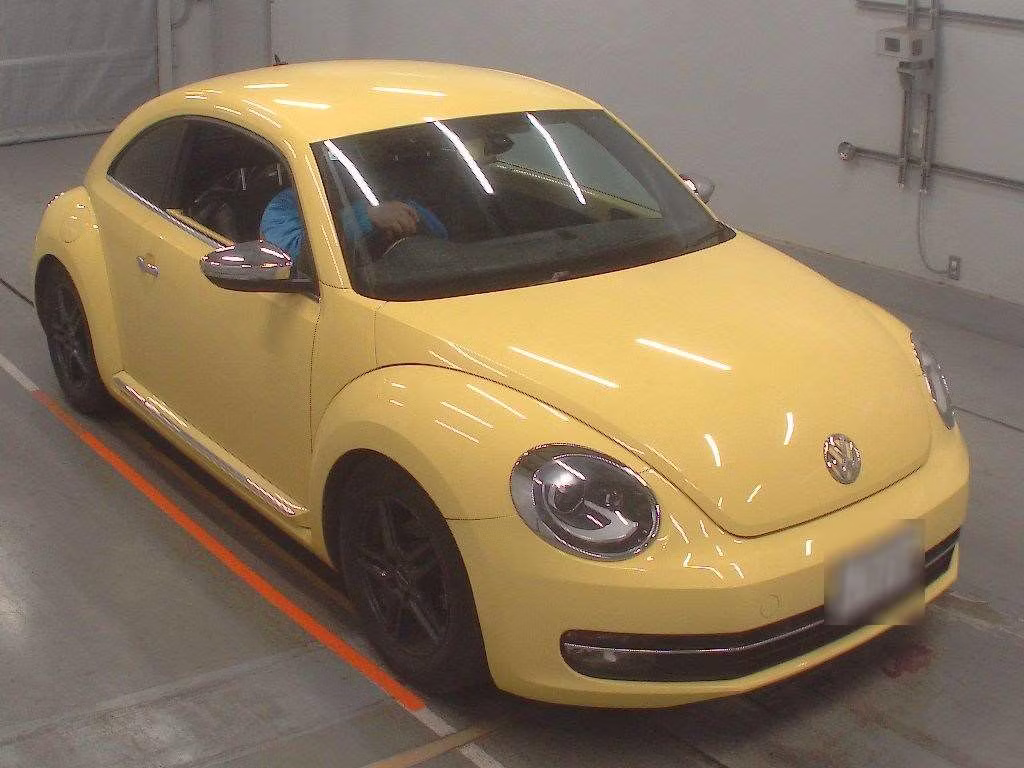 VOLKSWAGEN BEETLE