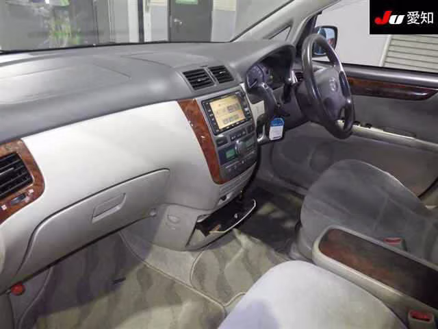 TOYOTA IPSUM
