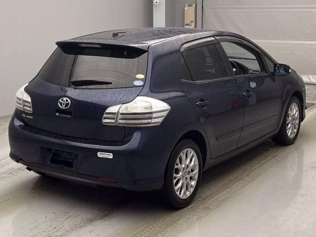 TOYOTA BLADE