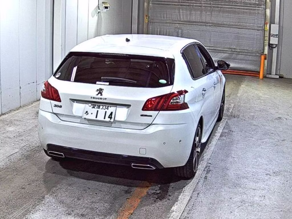 PEUGEOT 308
