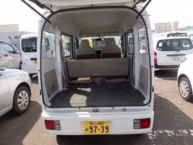 MITSUBISHI MINICAB