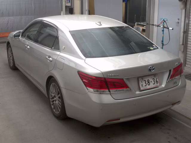 TOYOTA CROWN MAJESTA