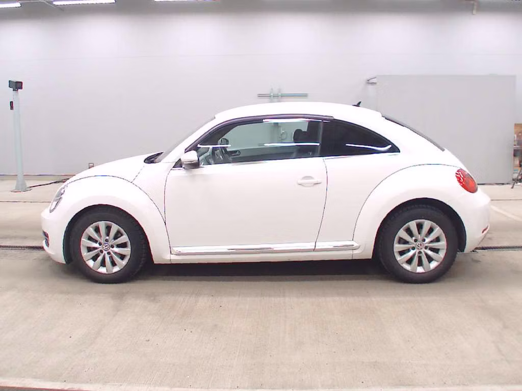 VOLKSWAGEN BEETLE