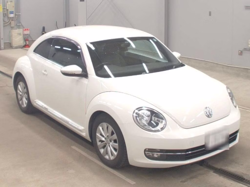 VOLKSWAGEN BEETLE