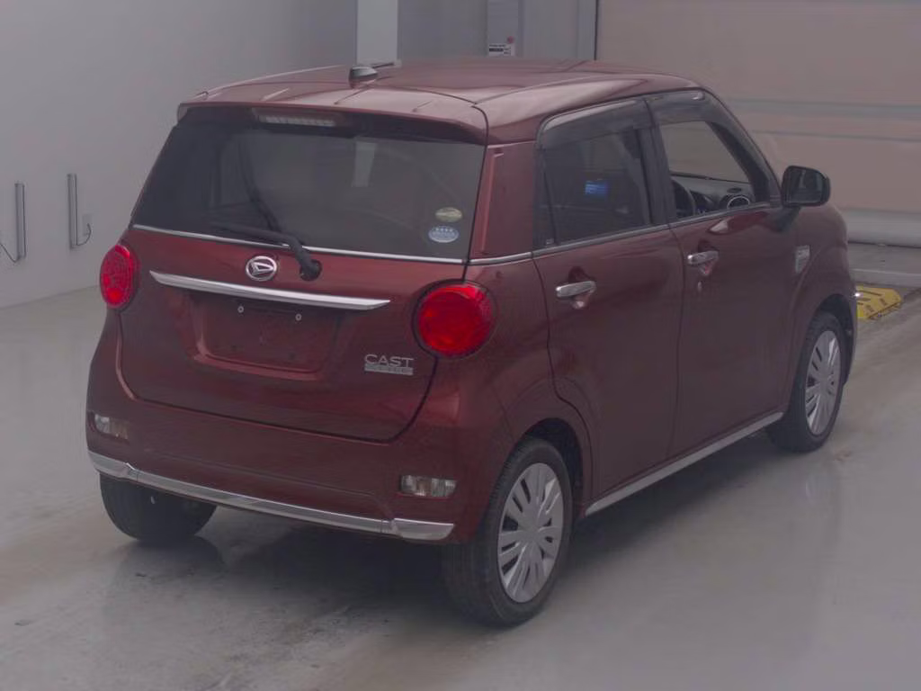 DAIHATSU CAST