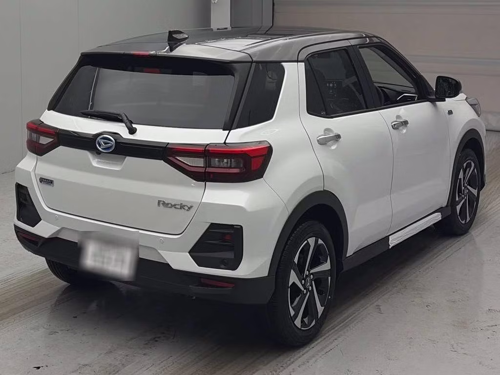 DAIHATSU ROCKY