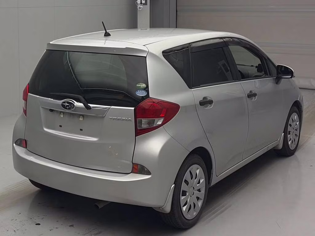 SUBARU TREZIA