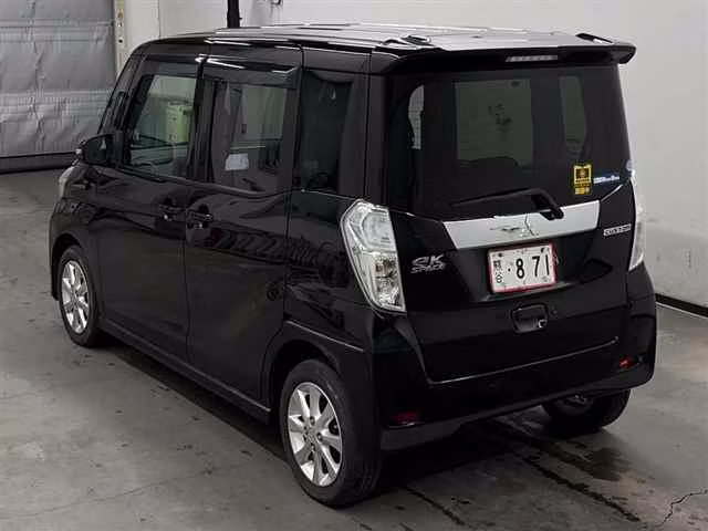 MITSUBISHI EK SPACE