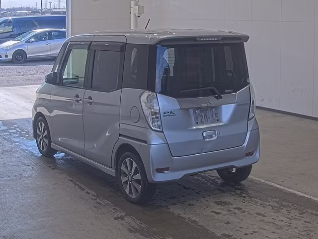 MITSUBISHI EK SPACE