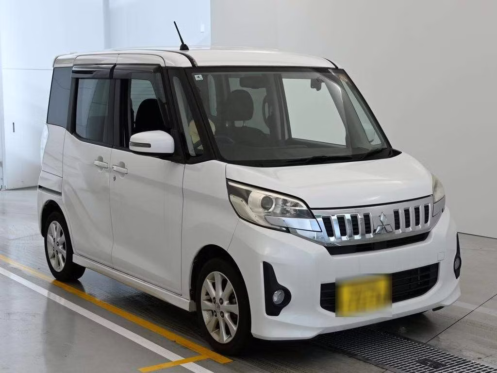 MITSUBISHI EK SPACE