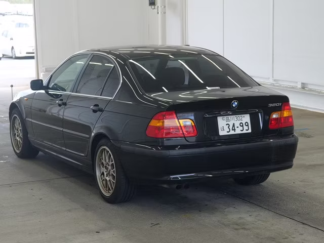 BMW 3-SERIES