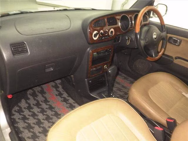 DAIHATSU MIRA GINO