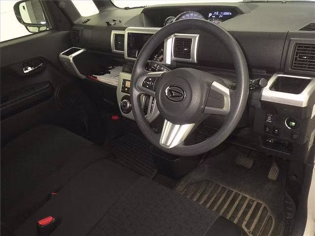 DAIHATSU WAKE