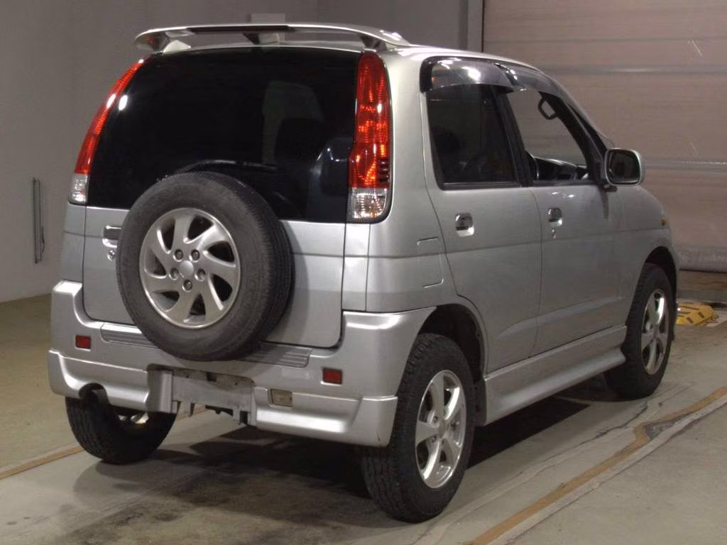 DAIHATSU TERIOS KID