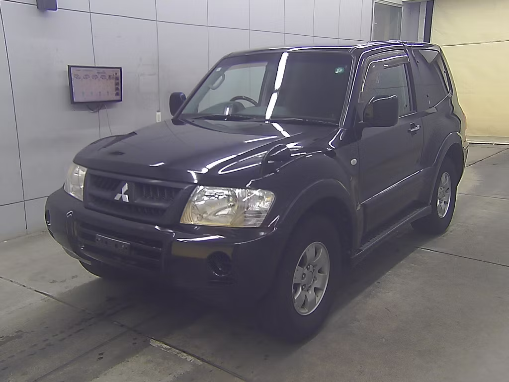 MITSUBISHI PAJERO