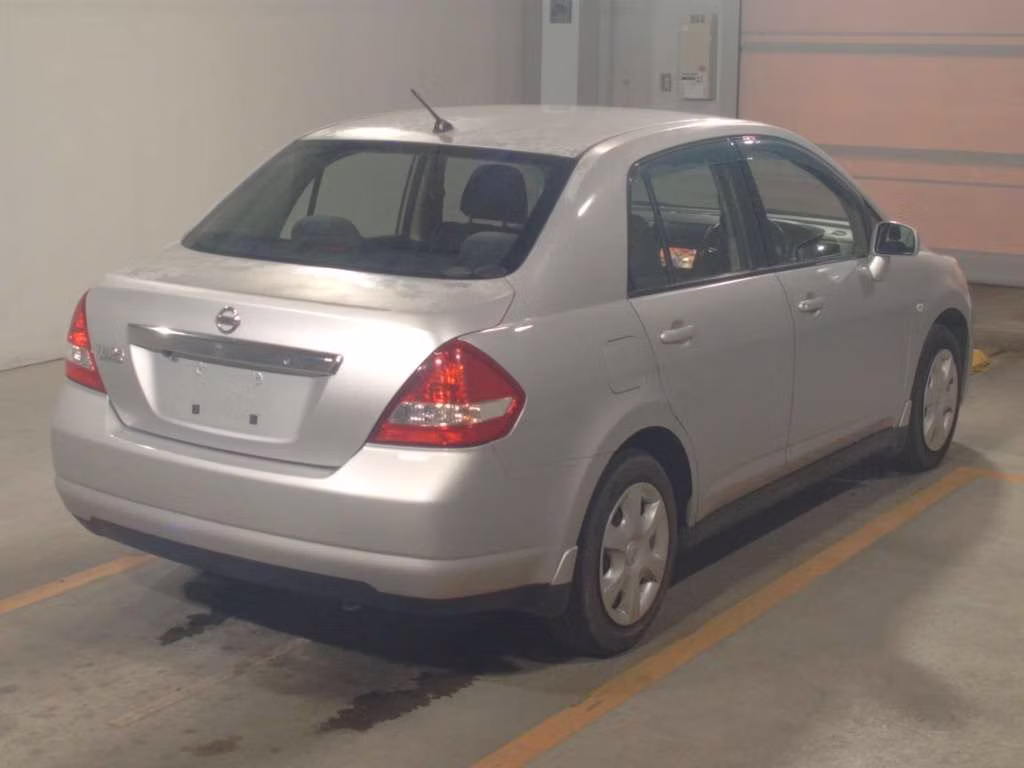 NISSAN TIIDA LATIO
