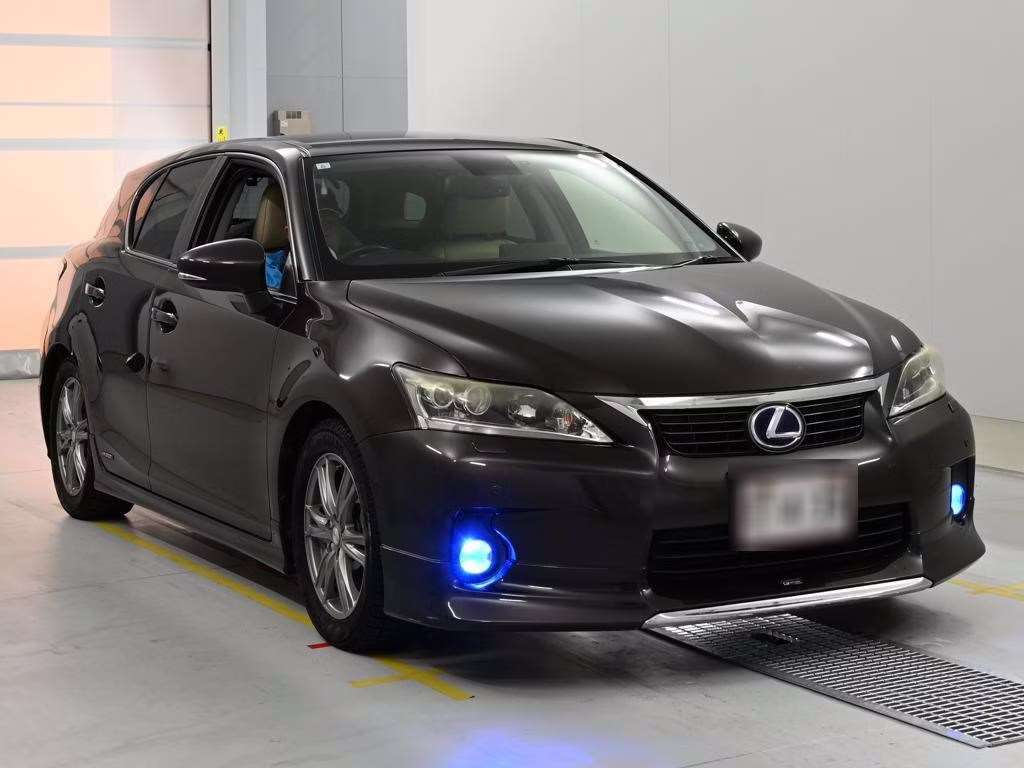 LEXUS CT200H