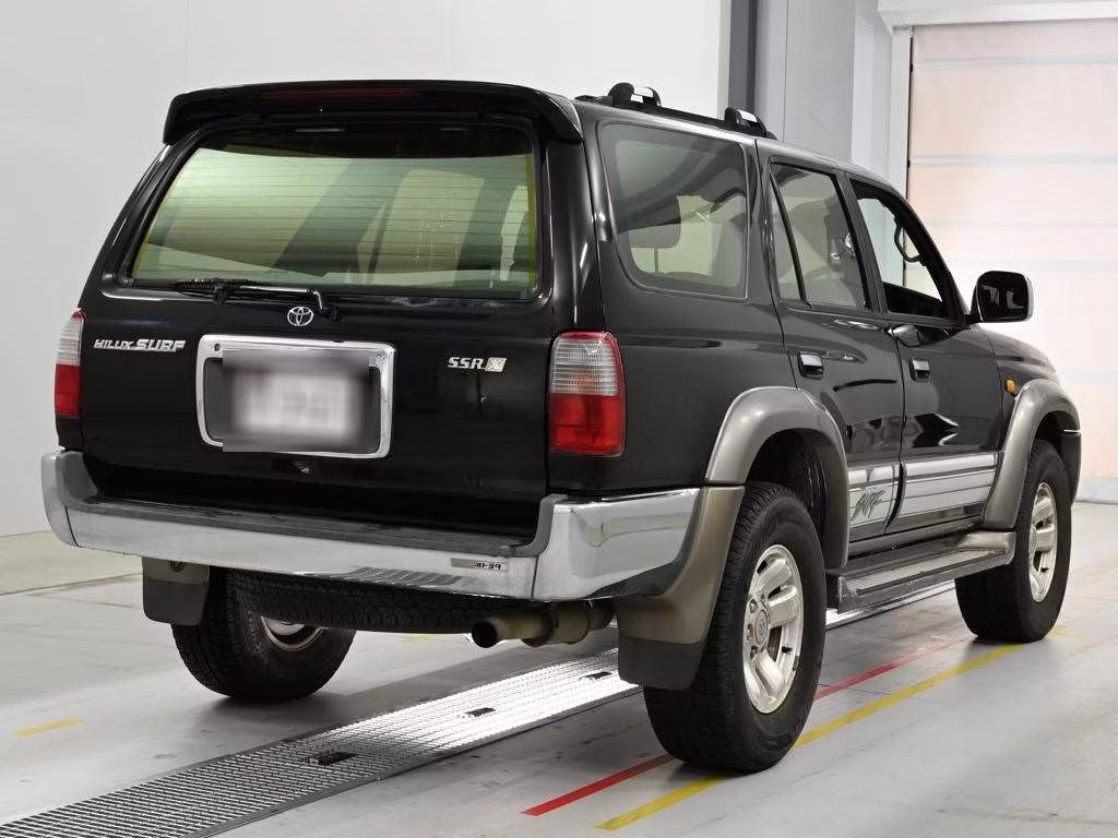 TOYOTA HILUX SURF