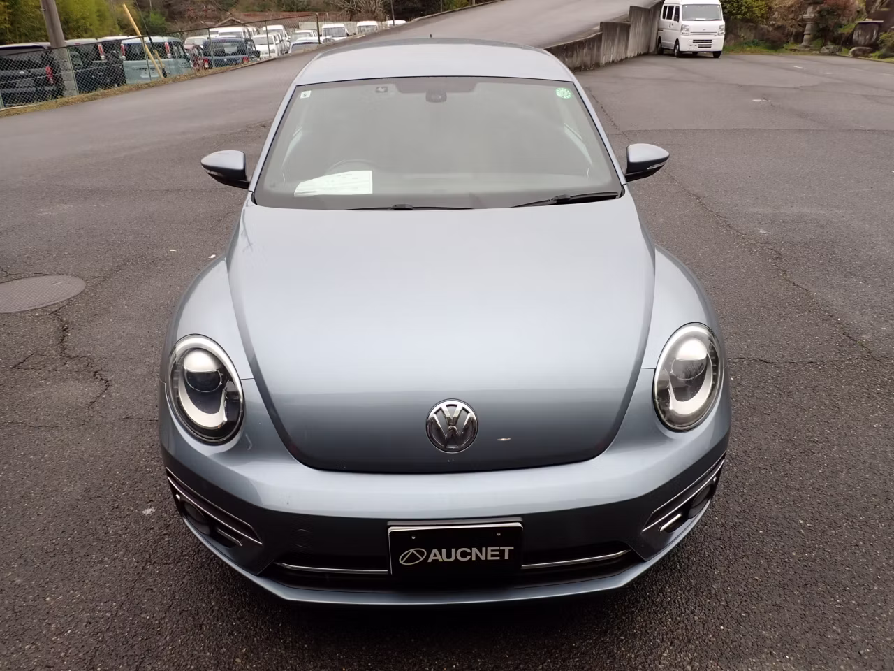 VOLKSWAGEN BEETLE